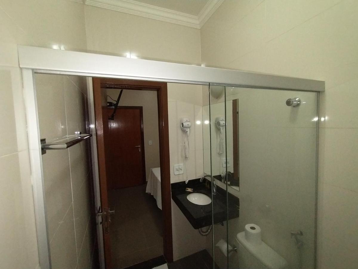 Hotel Albatroz Uberaba Exteriör bild