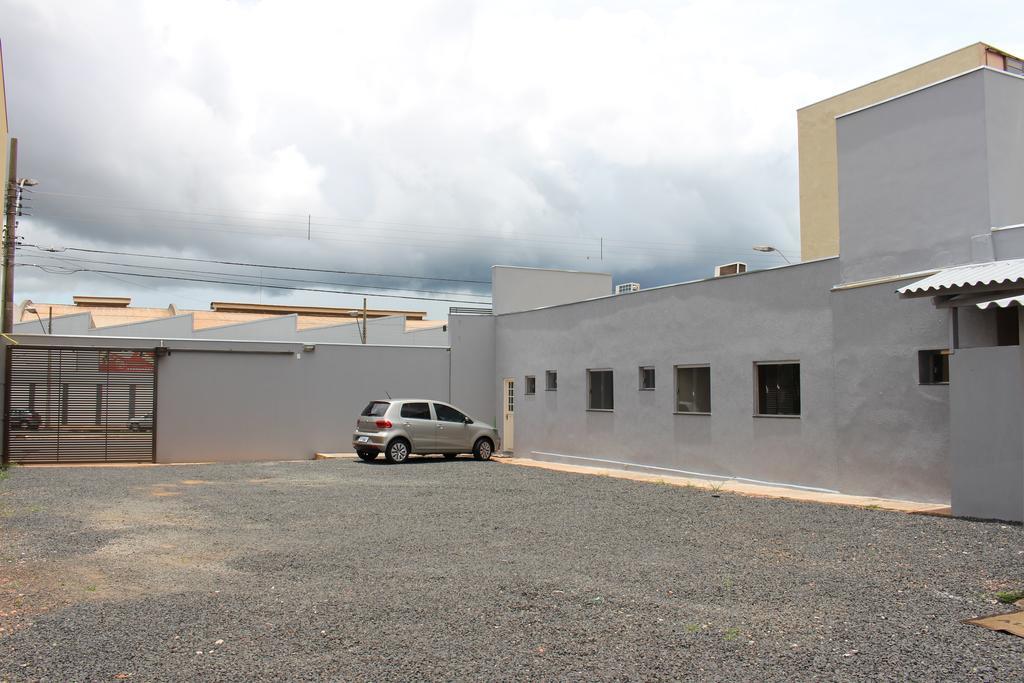 Hotel Albatroz Uberaba Exteriör bild